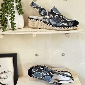 VINCE Wedge Mules SZ 6 Snake Print Espadrille Cap Toe Slingback Sandals